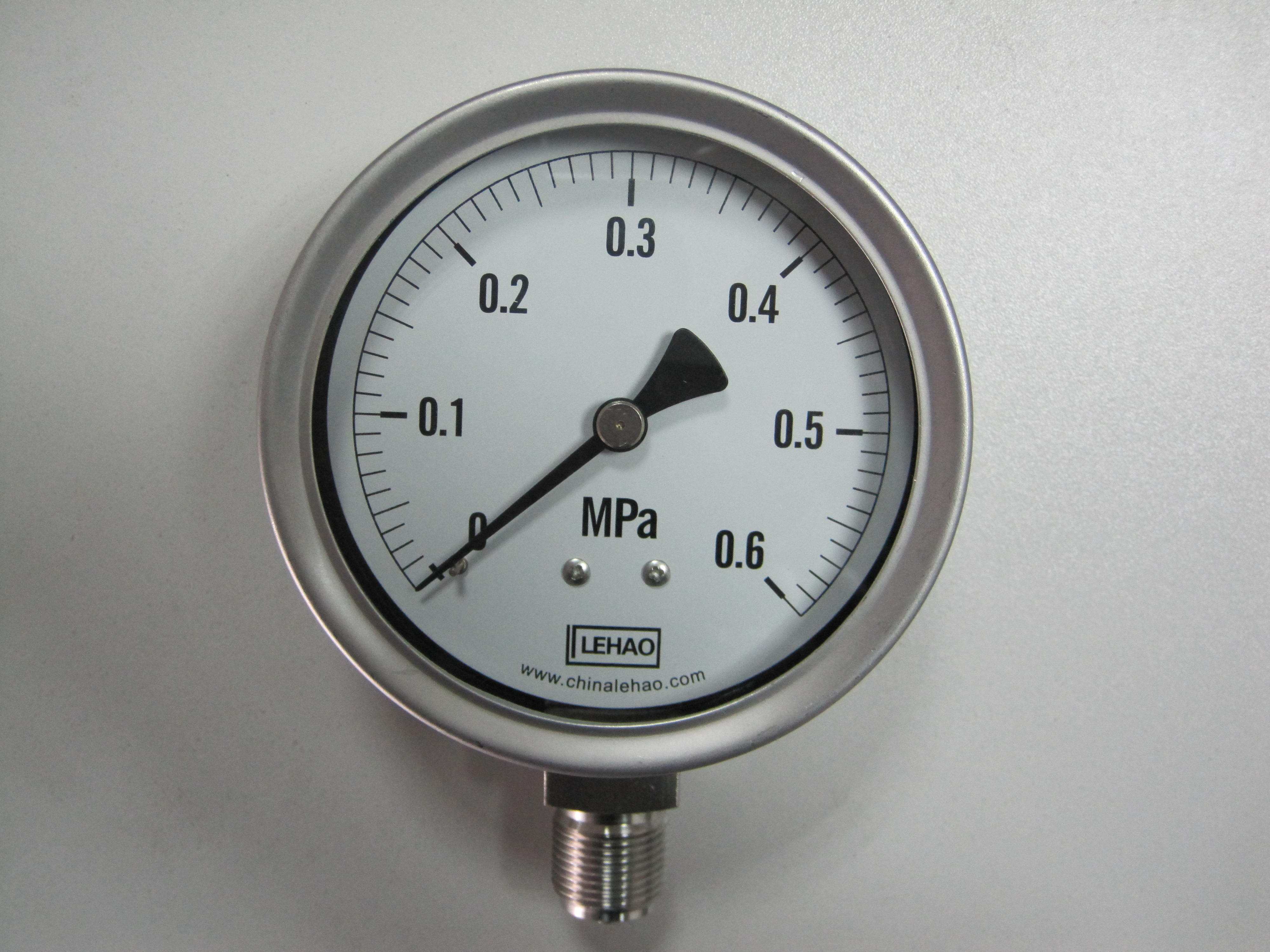 不銹鋼壓力表購(gòu)買應(yīng)該注意哪些問(wèn)題？